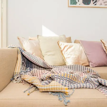 Elegant Interior Apt For 6P - 10Mins To Baixa Appartamento *