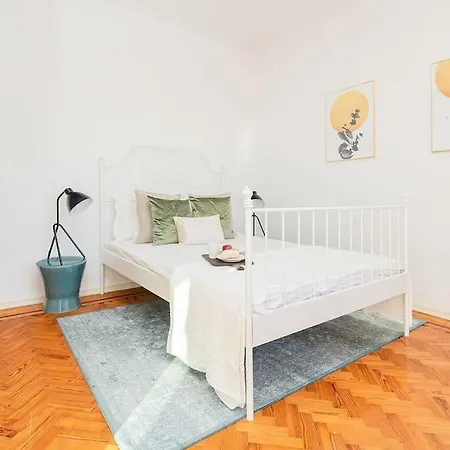Appartamento Elegant Interior Apt For 6P - 10Mins To Baixa *