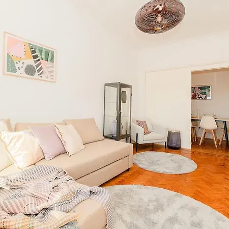 Apartment Elegant Interior Apt For 6P - 10Mins To Baixa Lissabon