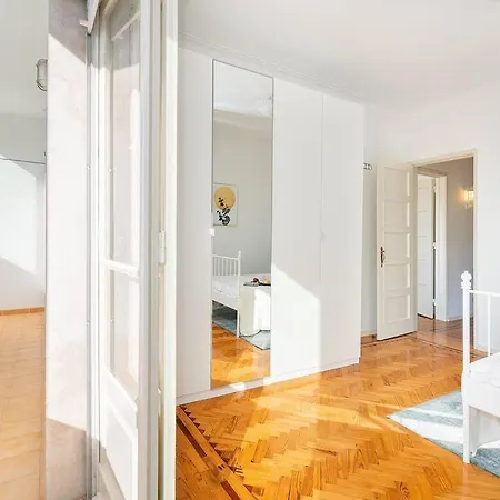 Apartment Elegant Interior Apt For 6P - 10Mins To Baixa